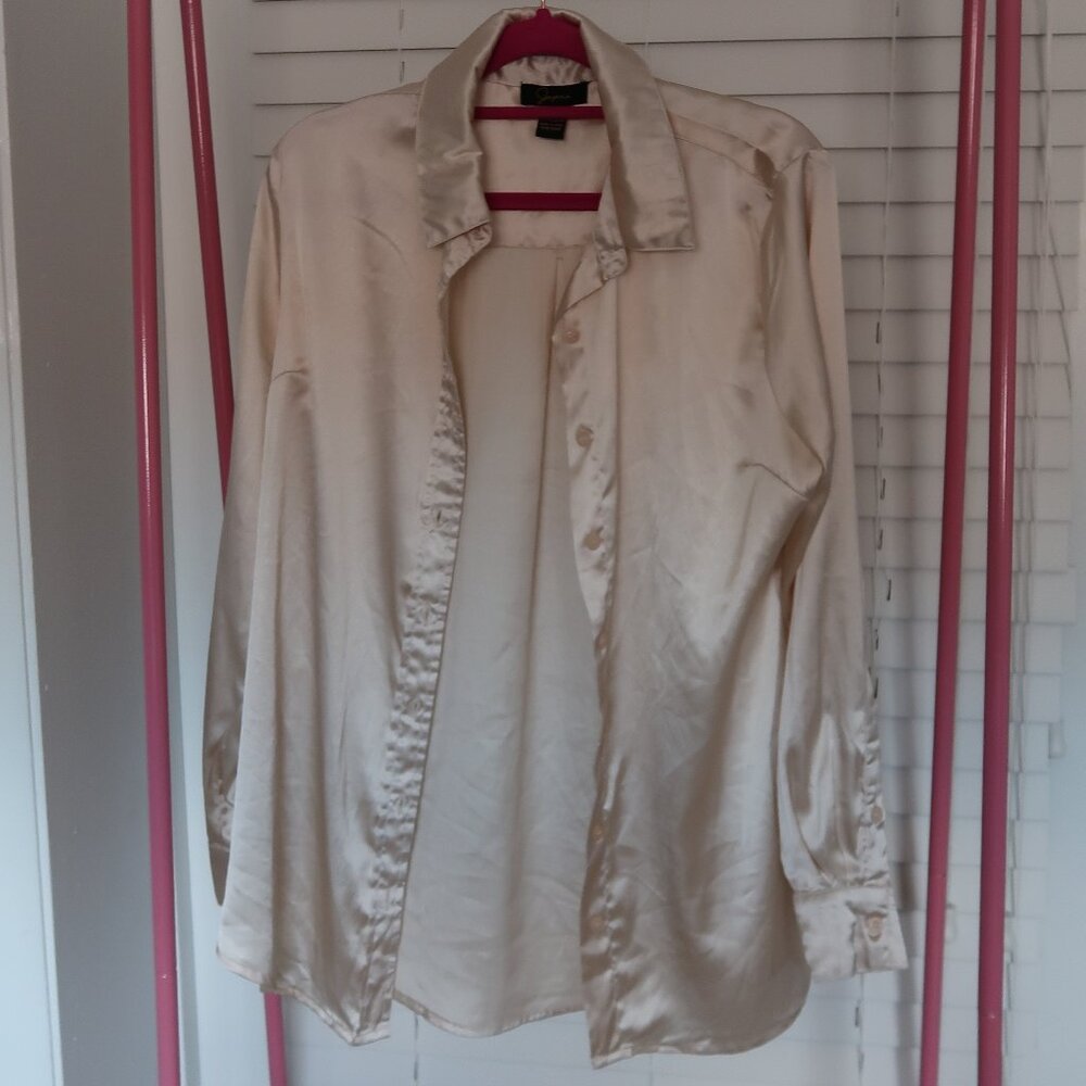 ✨ Gold Silky Blouse – Chic & Timeless ✨